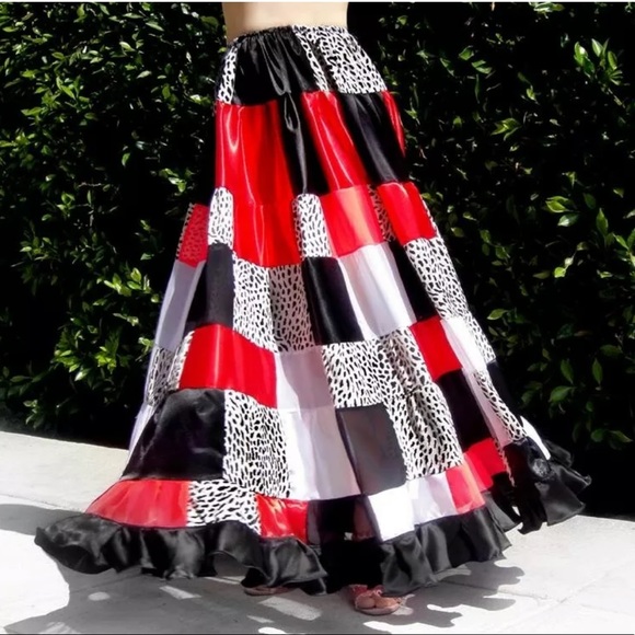 Patchwork Boho Skirt with ruffle. Handwork. Size M - Picture 3 of 3